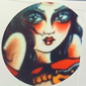 Meet your Posher, Khara